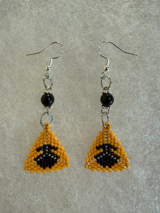 Small beaded Ulu earrings